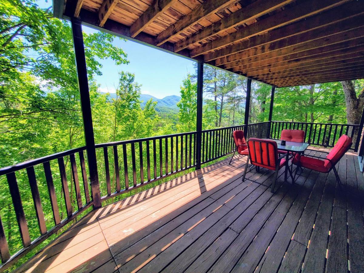Mountain Ridge Villa Pigeon Forge Dış mekan fotoğraf